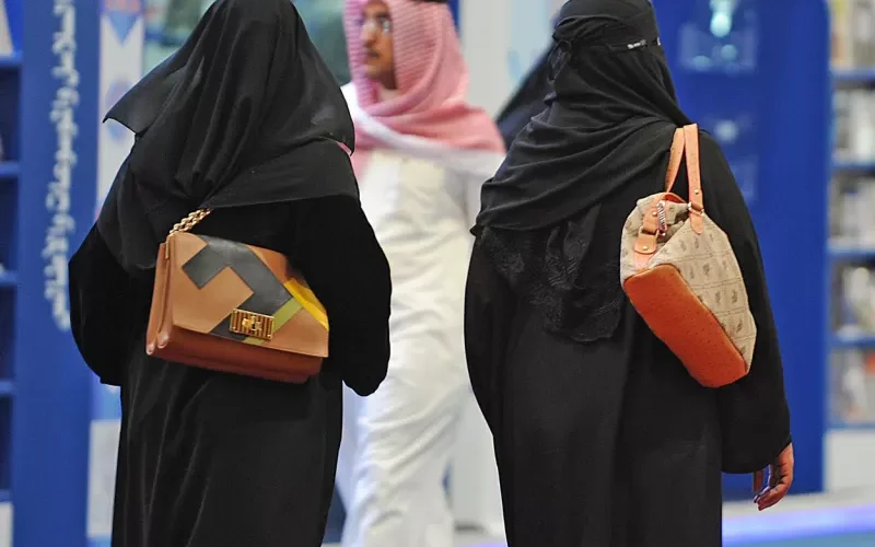 القصة الكاملة للسعودي الذي تاجر بزوجته من اجل الـكيف والنهاية ادمت القلوب