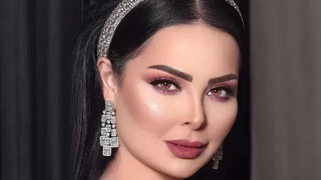 صدمة تهز الأردن.. الفنانة الأردنية ’’ديانا كرزون‘‘ تظهر بالحجاب .. والجمهور : شكلها راح تعتزل قريباً !! (صورة)