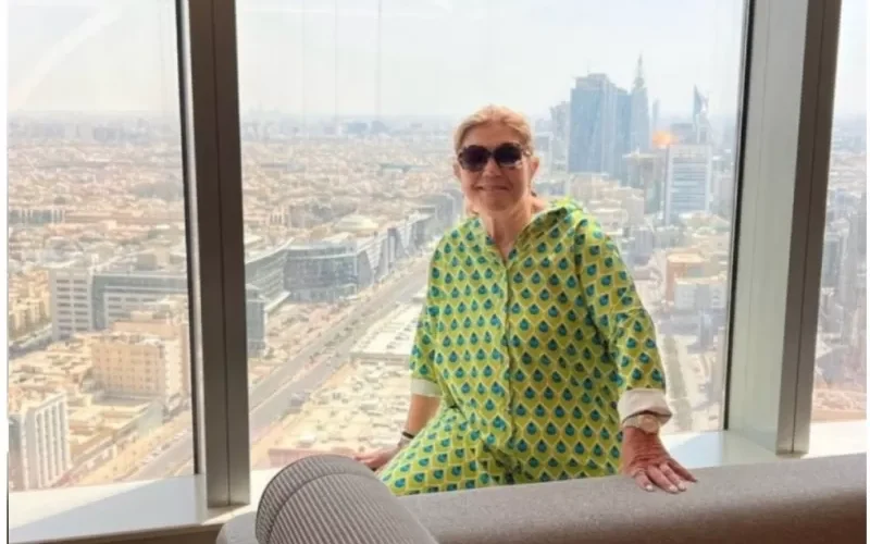 “حفيدها بالثوب السعودي” شاهد : والدة رونالدو تنشر أحدث صور لها بعد وصولها إلى الرياض