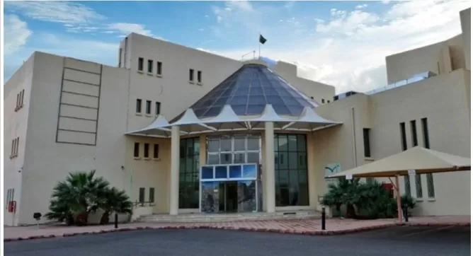تعليق الدراسة الحضورية في العلا السعوديه غدٍ الثلاثاء