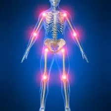 مشروب شعبي رخيص الثمن نتجاهله دائماً له مفعول السحر في التخلص من الام المفاصل