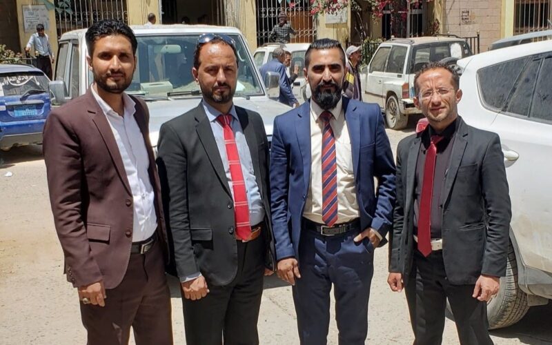 بالفيديو : محامي الشهيد الأغبري ينسف كل روايات الوفاة ويفجر مفاجأة سارة لليمنيين لن يستطيع القتلة النجاة من حبل المشنقة