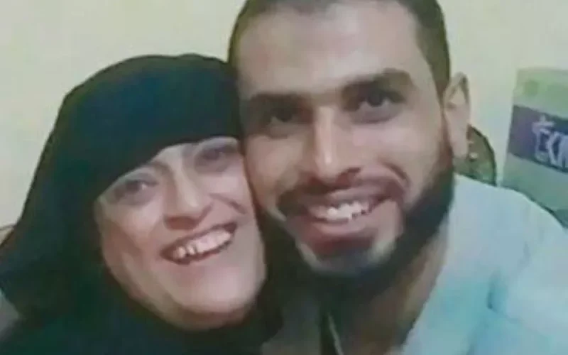 بسبب الجن والعفاريت  شاب مصري يقتل والدته بطريقة بشعة!