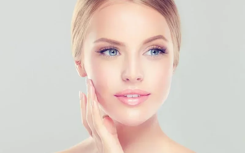 وصفة الموز المنزلية الجبارة لشد الجلد المترهل خلال ساعتين فقط