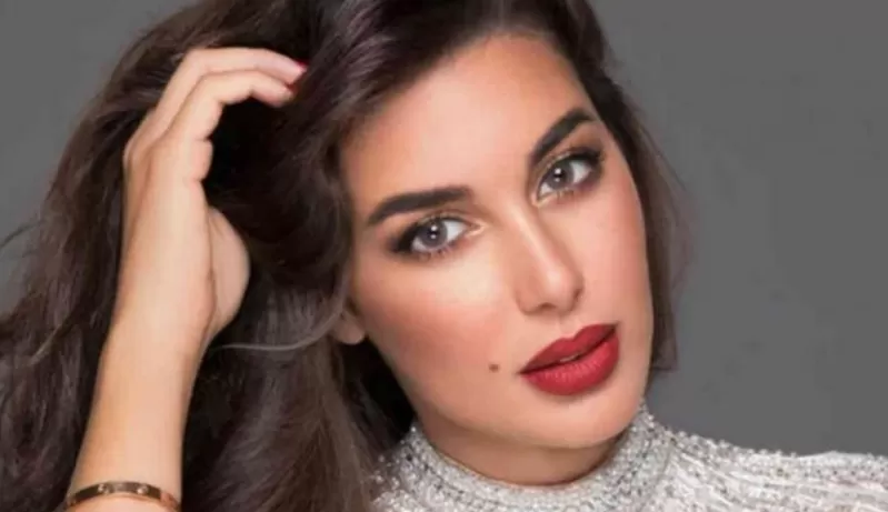 ياسمين صبري ترد على كلام والدها القبيح بكلام اشد قباحة وتطلق عليه هذا الوصف