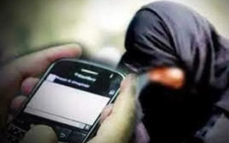 فتاة سعودية ذهبت لتتعلم الكوافير في الرياض .. فكانت المفاجأة الصادمة