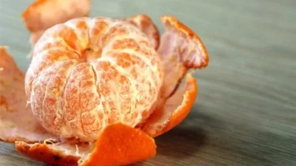 اليك الوائد الخارقة لقشور اشهر فاكهة في الشتاء ستحميك من امراض قاتله يعاني منها معظم الرجال