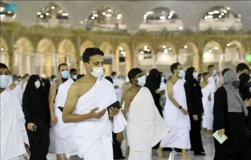 فيديو غير مسبوق من المسجد الحرام لزحام شديد اثناء اداء العُمرة .. شاهد