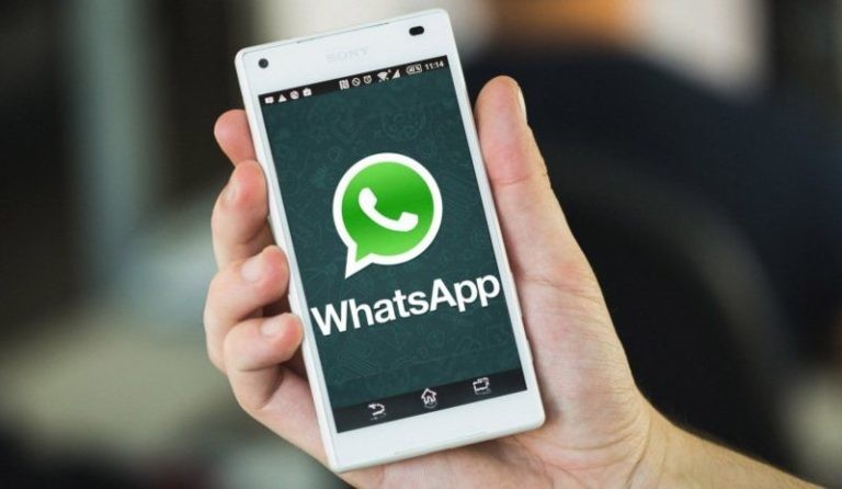 واتساب يفرض قيودا لتطويق وباء الأخبار المضللة