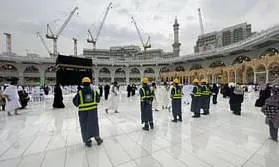 شؤون الحرمين.. 4000 عامل وعامله يشاركون  رفع السلامه خلال هطول الامطار