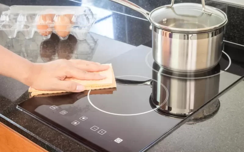 هذه الأخطاء شائعة في المطبخ تسبب التسمم الغذائي ونحن نتجاهل خطورتها .. تعرف عليها بالتفصيل