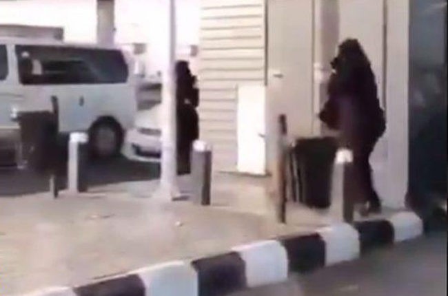 شاهد: قاذف بنات نجران يثير جدلا بفيديو خادش للحياء