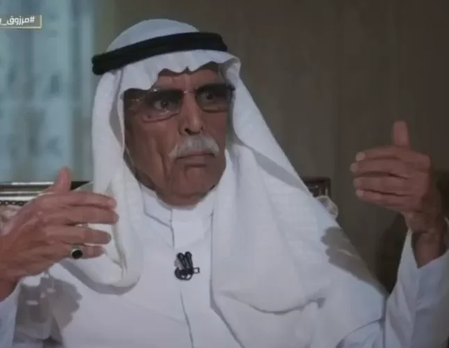 لماذا القتل لم يكن بالسيف أو الرمح؟.. “بن تنباك” يكشف مفاجأة بشأن وأد البنات عند العرب -فيديو