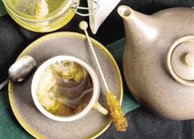 المشروب الرهيب لتنظيف السموم من الجسم وحرق الدهون المتراكمة في منطقة البطن لن تتوقف عن تناوله بعد ان تشاهد فوائده