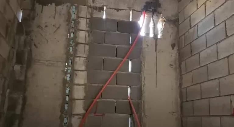 فيديو صادم حول انواع السباكة في البيوت السعودية والفيلل
