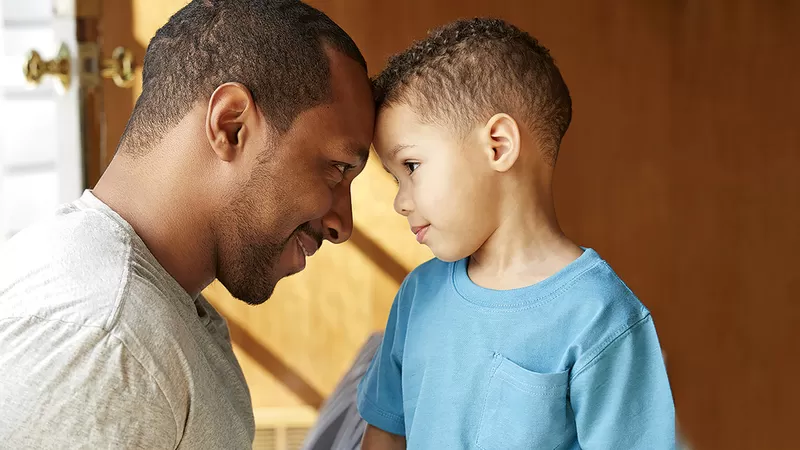 تعرف عــليها 10 نصائح لبناء شخصية طفلك.. الخطوات الأولى تحدّد معالم مستقبله!!