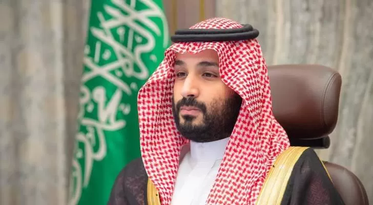 صورة جديدة للأمير محمد بن سلمان وهو يقود طائرة حربية في هذه المدينة