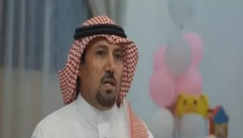 أخت أبنائه في الرضاعة.. شاهد: قصة سعودي من الجوف تكفّل بتربية طفلة خادمته وكفالة زوجها بعد وفاتها
