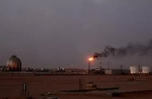 مصادر في الديوان الملكي السعودي تكشف عن الدولة التي قصفت رأس تنورة
