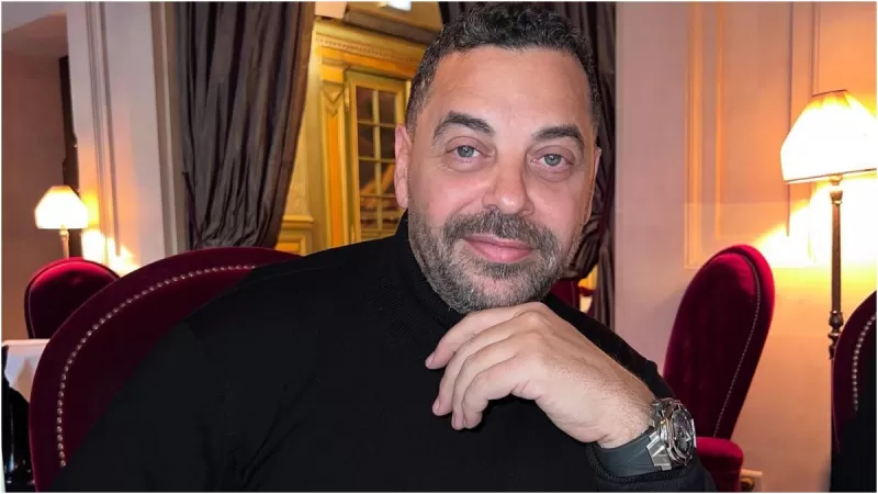 شاهد بالصور الفنانة اصالة تنهار بعد نشر طارق العريان صورة احتفاله مع عشيقته الجديدة