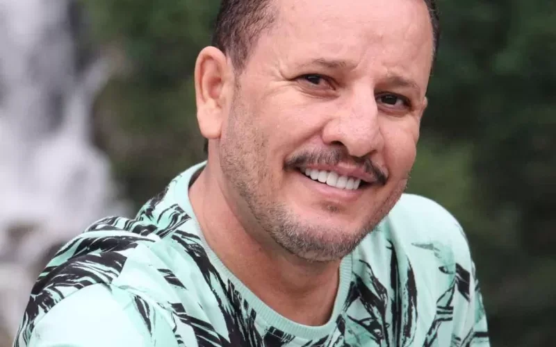 أنيس منصور مطرود من نقابة الصحفيين بقرار نقابي بعد فضيحة مدوية .. تفاصيل