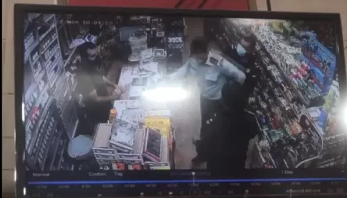 فيديو يشعل الأردن ويتسبب في إيقاف ضابط وأفراد دوريته بعد إهانتهم عسكري