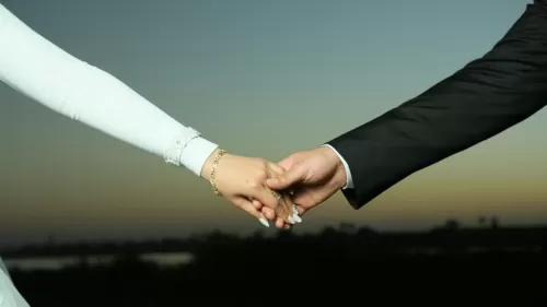 كل ما تريد معرفته عن زواج “البارت تايم” الذي انتشر في مصر هذا الصيف