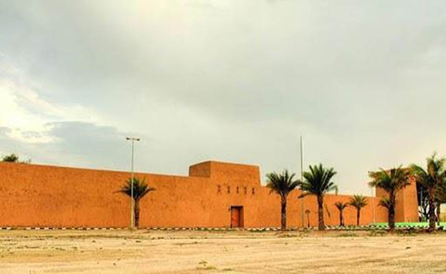 شاهد: أول قصر ملكي بني خارج الرياض قبل 91 عاما.. والكشف عن مكانه