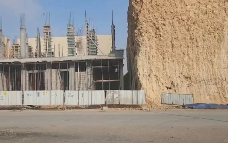 شاهد: المبنى الكارثة في الرياض