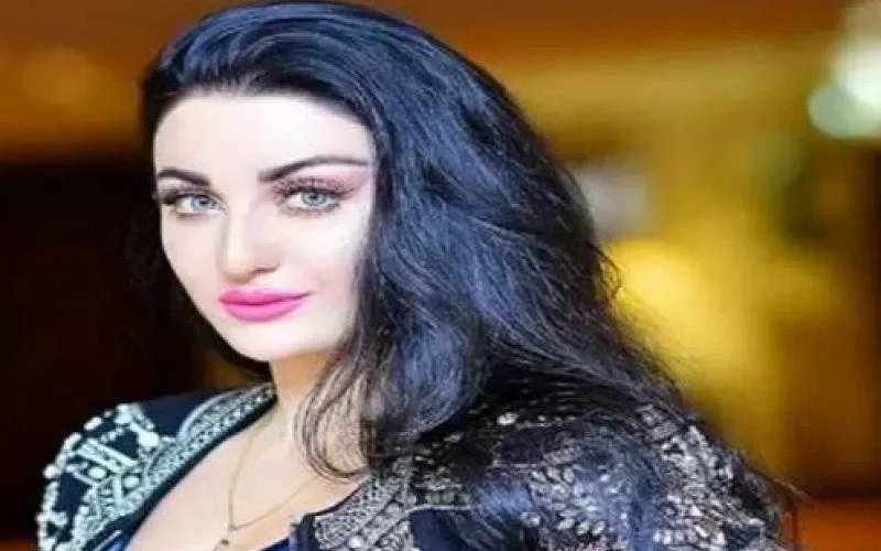 شاهد بالفيديو .. الراقصة الشهيرة ”صافيناز ” تكشف ان احترافها للرقص بدء في اليمن