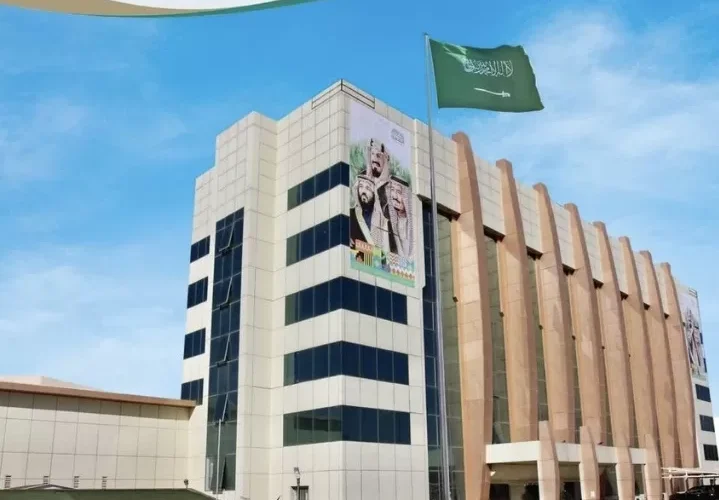 التعليم السعودي يعلق الدراسة الحضورية  في اغلب مناطق المملكة  ليوم غد ..تعرف عليها الان