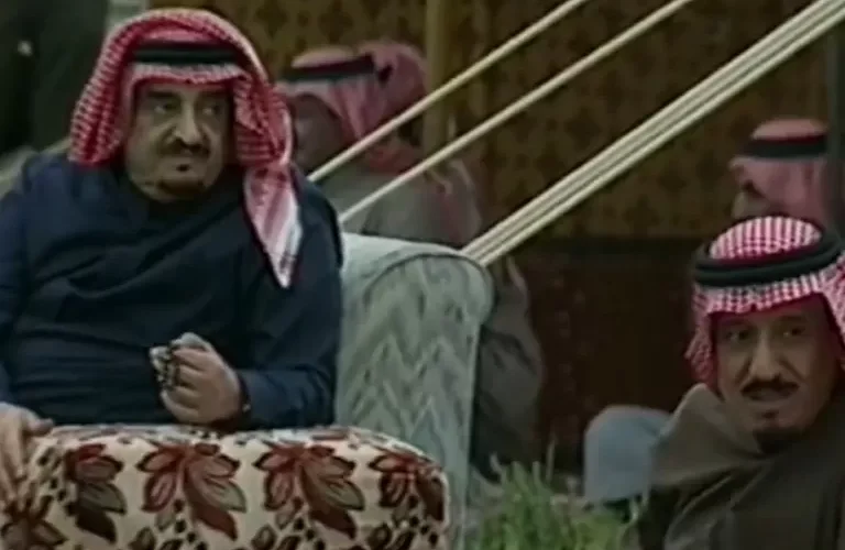 فيديو قديم جدا للملك الراحل فهد برفقة الملك سلمان في روضة التنهات بالرياض