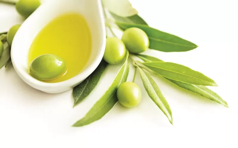 وصفة زيت الزيتون البكر مع الملح للرجال فقط .. اسرار تغنيك عن كل المنشطات