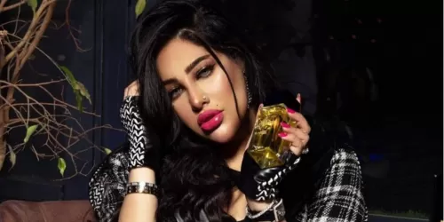 هكذا وصفة رزان اليامي من علق على صورها الفاضحة