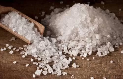 لن تصدق ماسيحدث عندما تضع الملح تحت سريرك