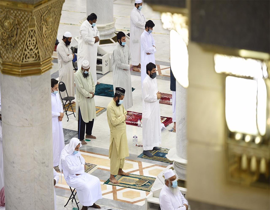 صلاة التراويح في المسجد النبوي